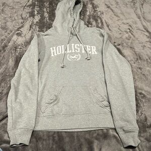 Hollister sweatshirt